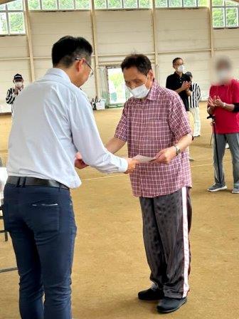 地域のゲートボール大会で優勝しました！3