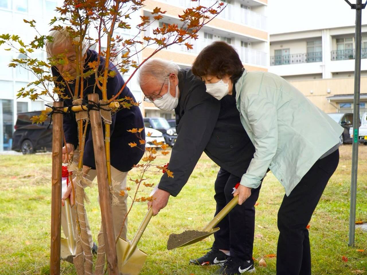 第三光が丘ハウス　植樹式3