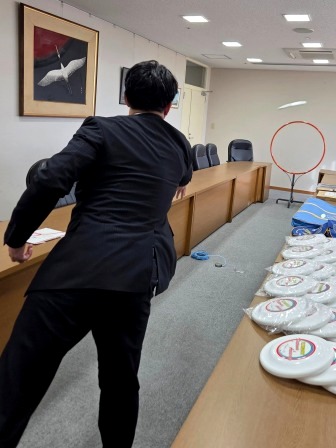 福井銀行教育福祉財団様より障がい者スポーツの用品を贈呈して頂きました2