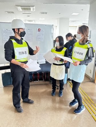 福井銀行教育福祉財団様より障がい者スポーツの用品を贈呈して頂きました1