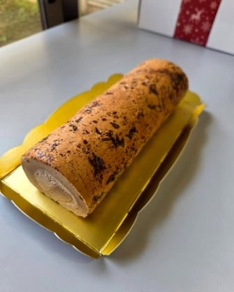 法美社 様より、光道園のご利用者の皆さまへたくさんのクリスマスケーキをご寄贈いただきました3