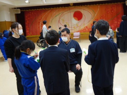 地域の小学生の福祉交流3