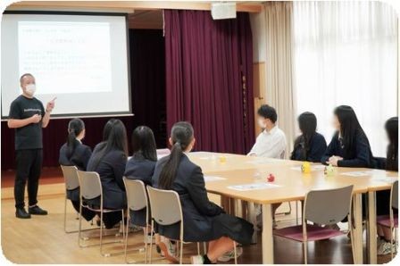 光が丘ワークセンターにて、新しい環境で初めての芝刈りを行いました1