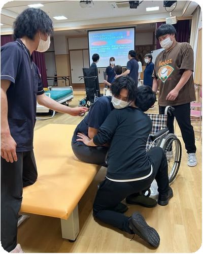 介護技術研修 応用課程が開催されました2