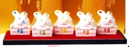 B 干支 プチうさぎ5色(金屏風付)本漆塗り敷台